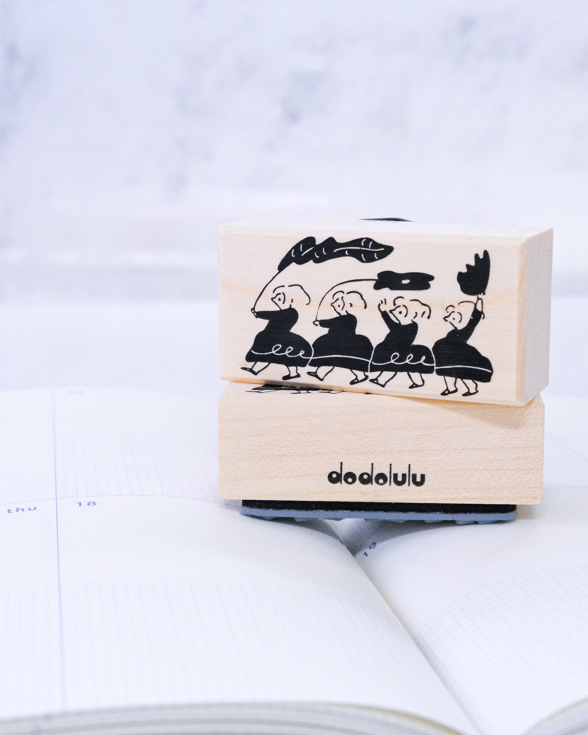 dodolulu Rubber Stamp - Parade