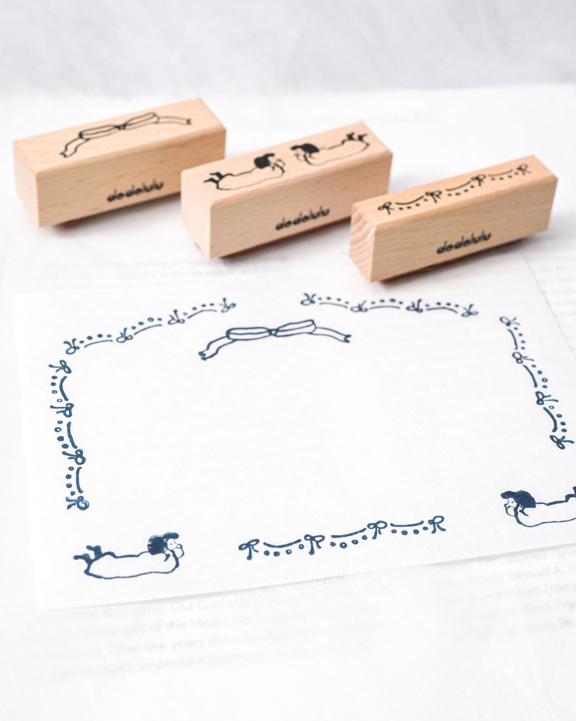 dodolulu Rubber Stamp Set - Beholding